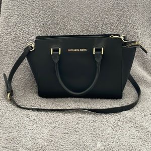 Michael Kors Selma crossbody purse